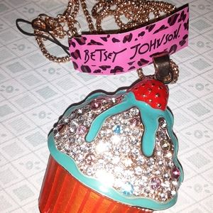 Betsey Johnson necklace